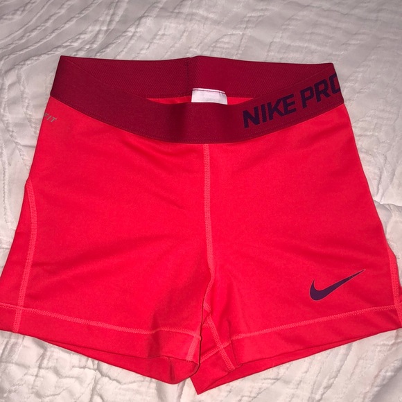 Nike Pants - Nike Women’s Pro 3 Power Compression Short